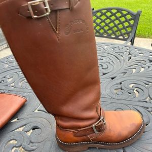 Chippewa Snake Boots. size 5men approximately 7 women